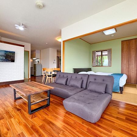 ペンションパシフィカ古宇利 Villa Kui Exterior foto