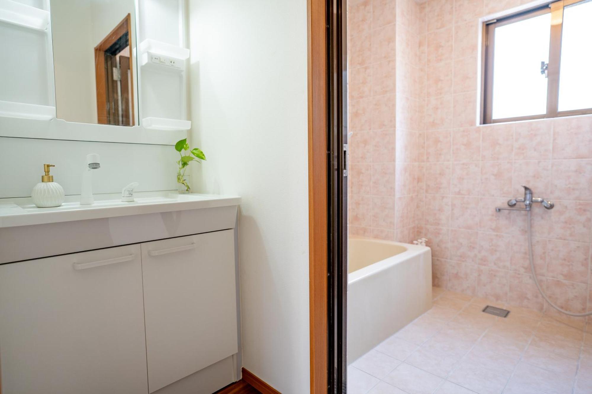 ペンションパシフィカ古宇利 Villa Kui Exterior foto